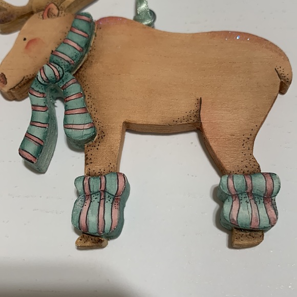 Alaska Moose wood ornament Mary Harper - Picture 5 of 16